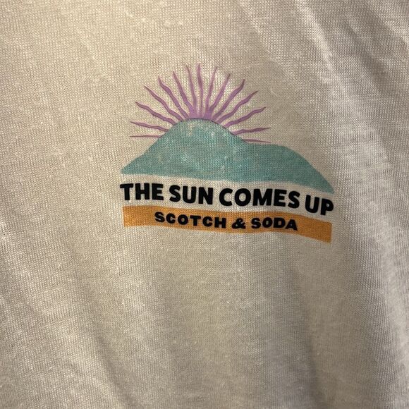 Scotch and Soda T-Shirt Womens The Sun Will Come Up Graphic Tee Ivory Size Small - Picture 4 of 9